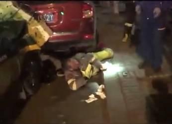 四川成都大爷吃瓜视频,揭秘瓜摊背后的生活百态