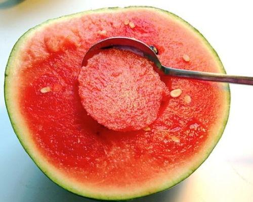 扇巴掌的视频吃瓜为什么,吃瓜群众如何解读这场网络事件