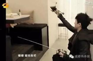 张杰吃瓜看别人求婚的视频,见证甜蜜求婚现场，网友直呼太浪漫